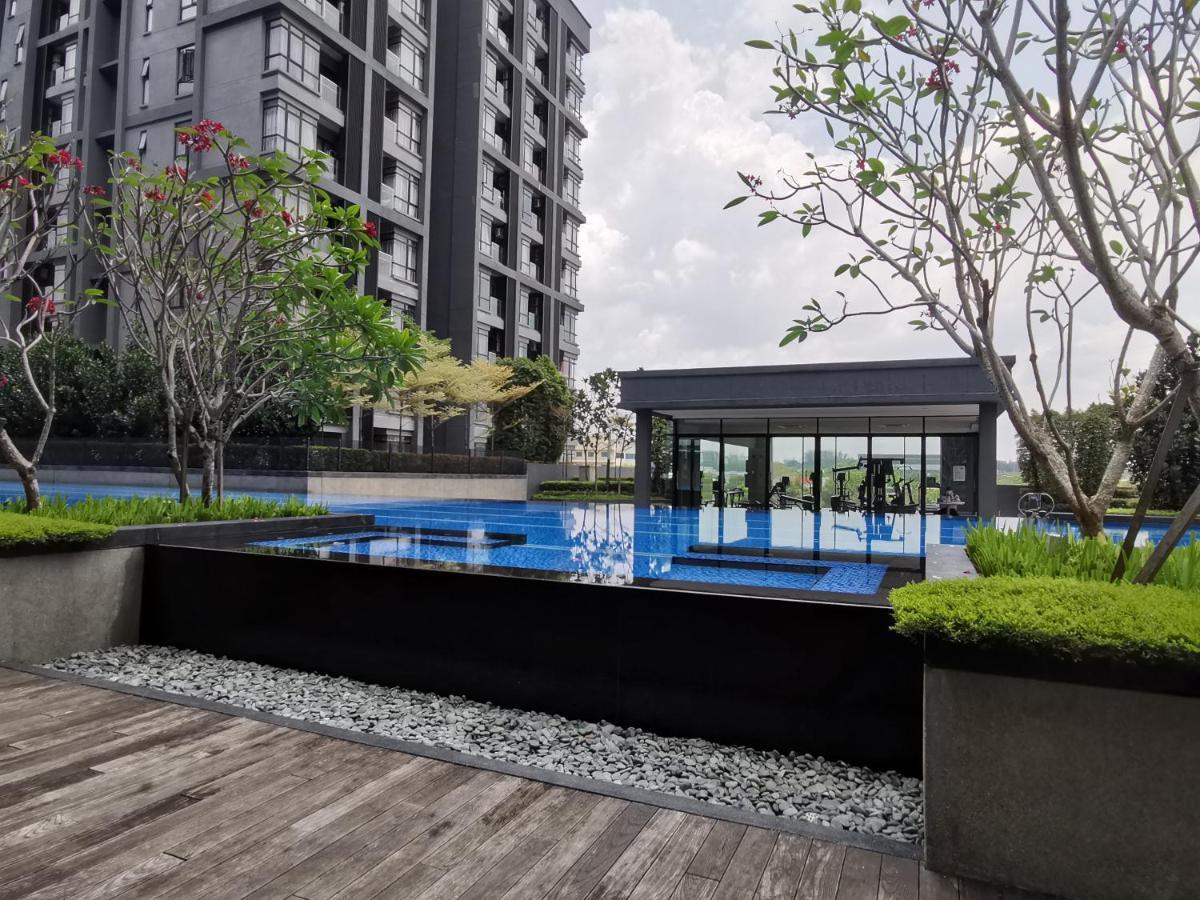 Alocasia Geniehome 3Br Free Wifi @ Utropolis Shah Alam Kültér fotó