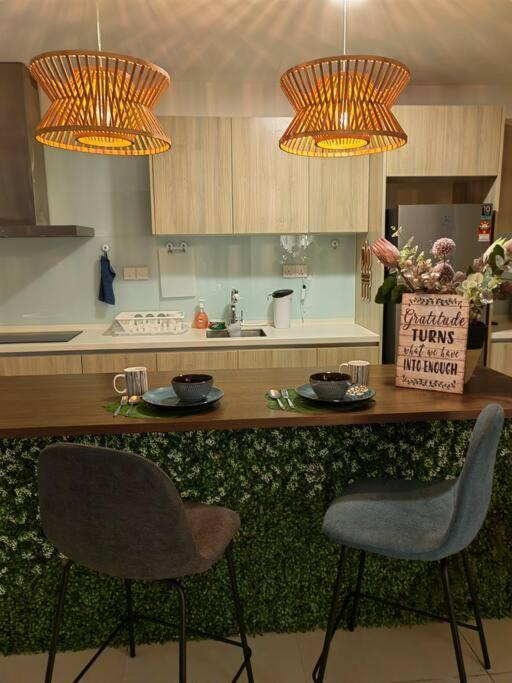 Alocasia Geniehome 3Br Free Wifi @ Utropolis Shah Alam Kültér fotó