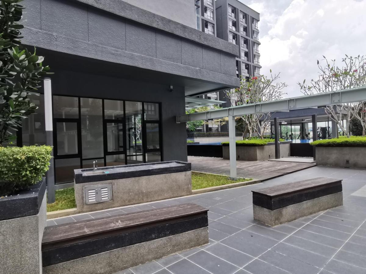 Alocasia Geniehome 3Br Free Wifi @ Utropolis Shah Alam Kültér fotó